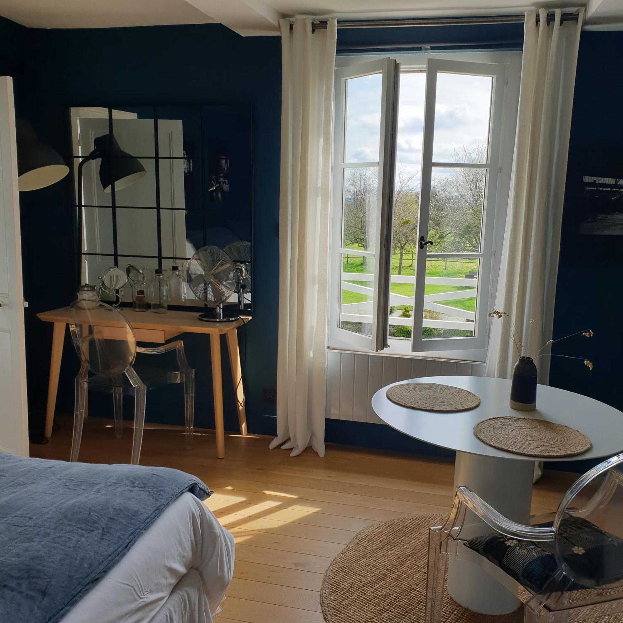 Par Hasard Ou Pas Bed and Breakfast Saint-Martin-aux-Chartrains Eksteriør billede