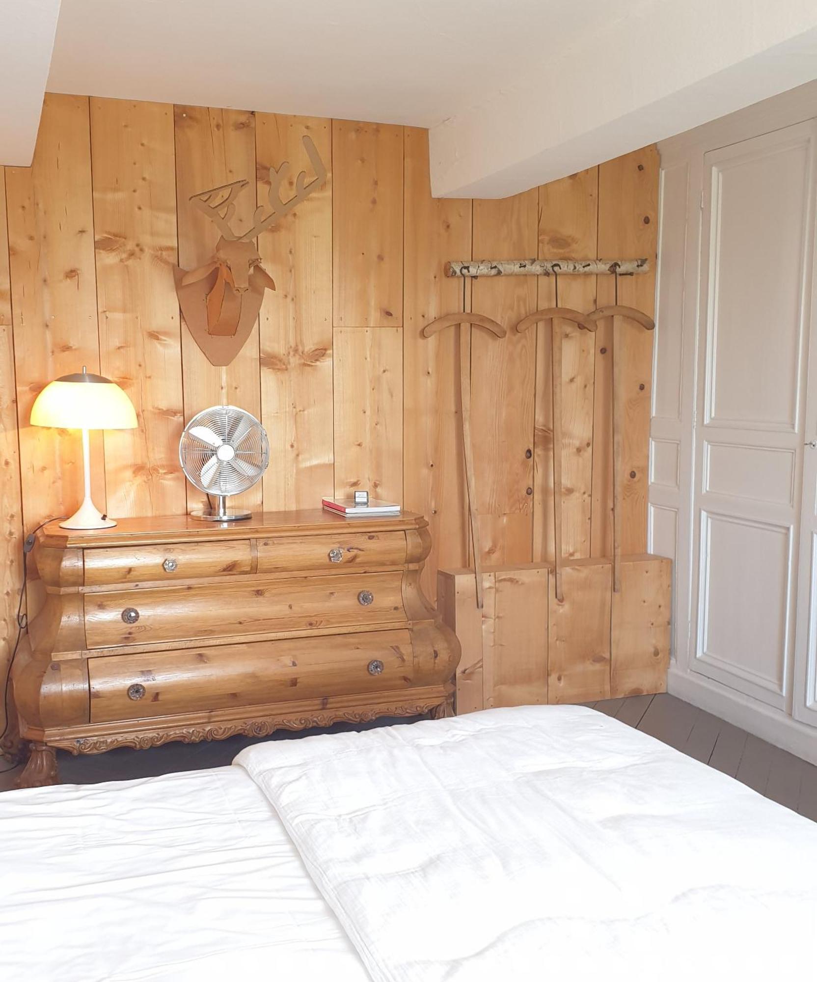 Par Hasard Ou Pas Bed and Breakfast Saint-Martin-aux-Chartrains Eksteriør billede