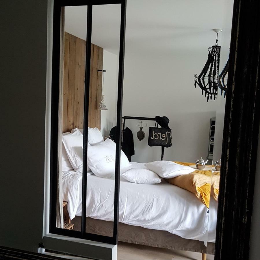 Par Hasard Ou Pas Bed and Breakfast Saint-Martin-aux-Chartrains Eksteriør billede